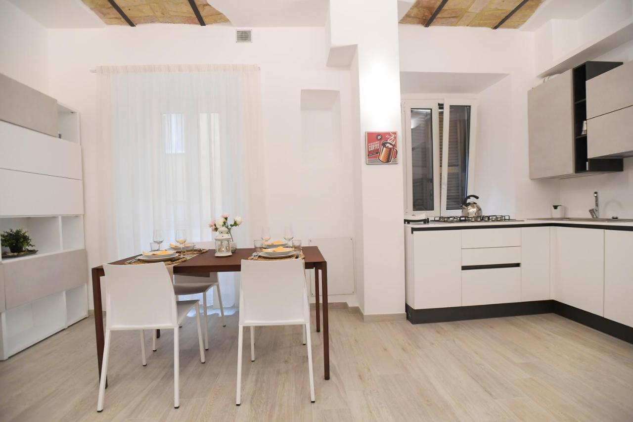 Apartament Laterano 250 - Colosseo Rzym Zewnętrze zdjęcie